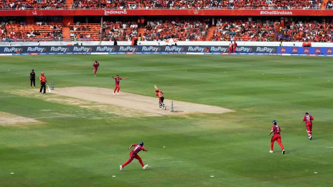 SRH hit historic low after humiliating 35/4 in 10 overs vs LSG in IPL 2026 SRH hit historic low after humiliating 35/4 in 10 overs vs LSG in IPL 2026