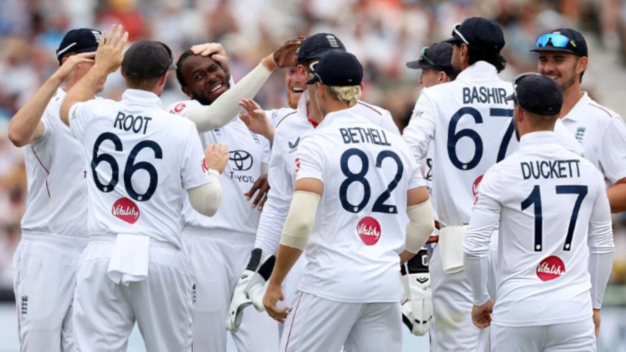 ECB releases 5 England players to County Championship during Pakistan Test