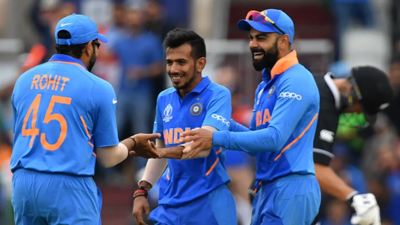 Yuzvendra Chahal with Rohit Sharma and Virat Kohli