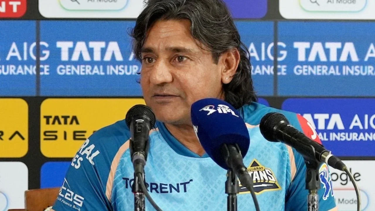 Gujarat-Titans-Vijay-Dahiya-coach-faces-abuse-.webp