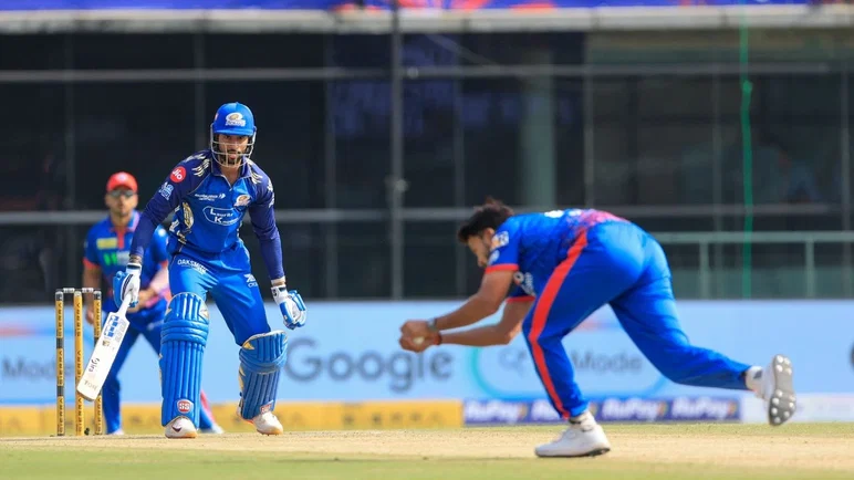 Mukesh Kumar Takes Brilliant Wickets Stuns Mumbai Indians By Dismissing Tilak Varma And Ryan Rickelton In The Same Over