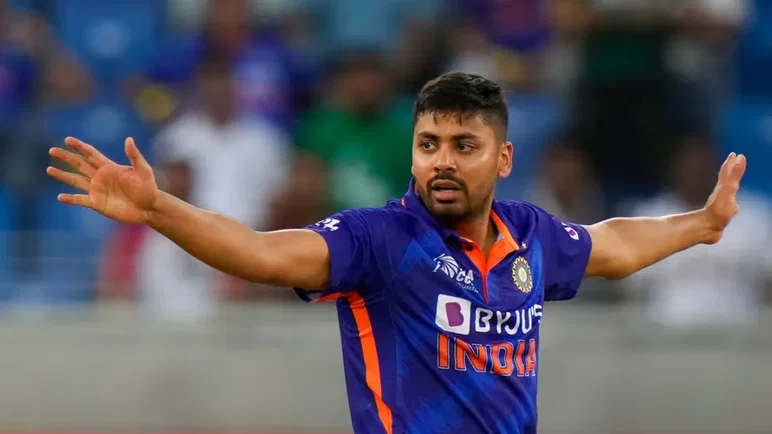 Avesh Khan announces India comeback after IPL horror show