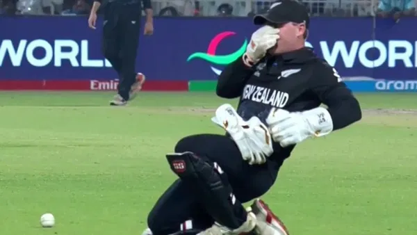 WATCH: Tim Seifert suffers horrific blow on nose in semi-final 1 vs South Africa