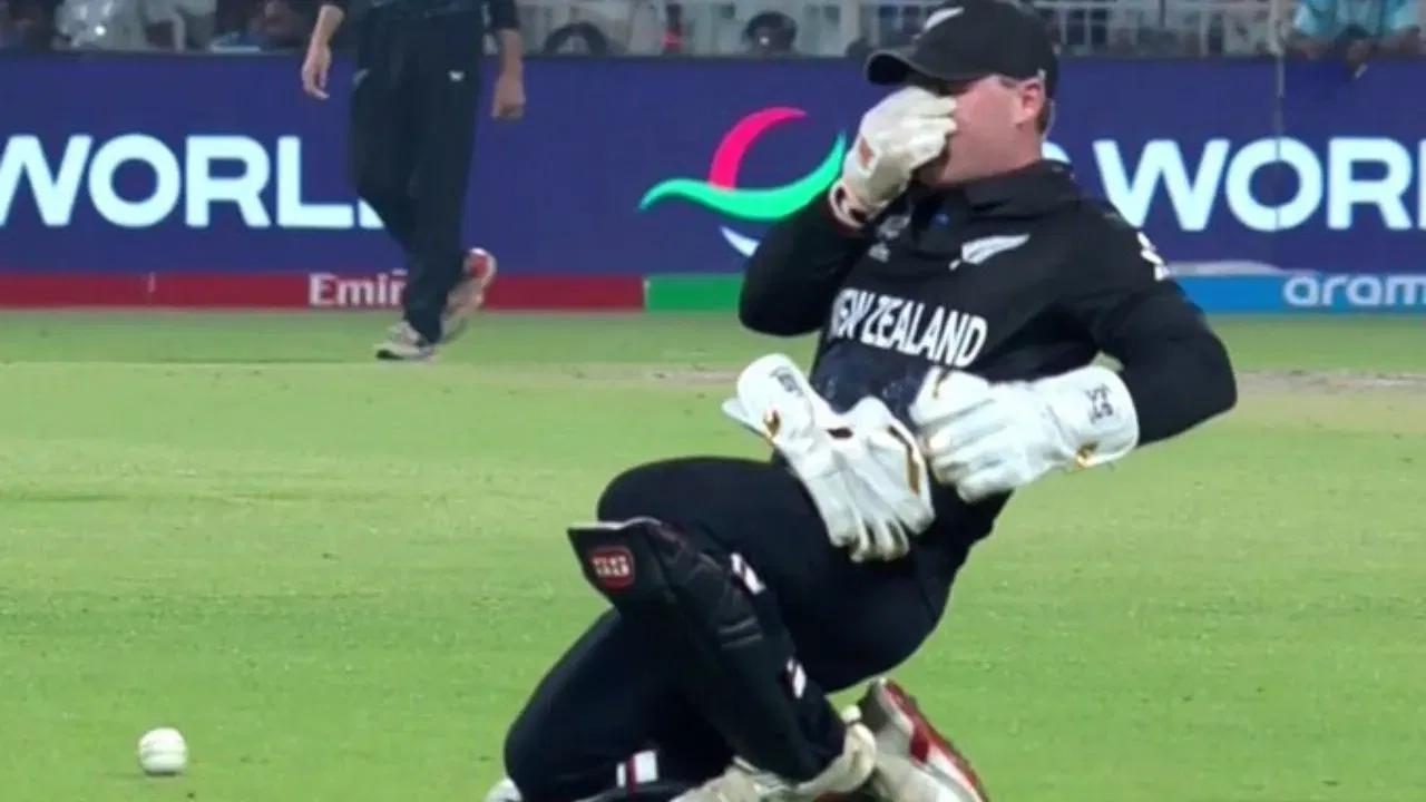 WATCH: Tim Seifert suffers horrific blow on nose in semi-final 1 vs South Africa