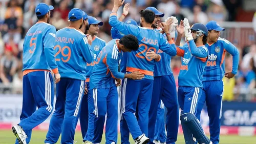India fighting to avoid twin T20I embarrassment against England