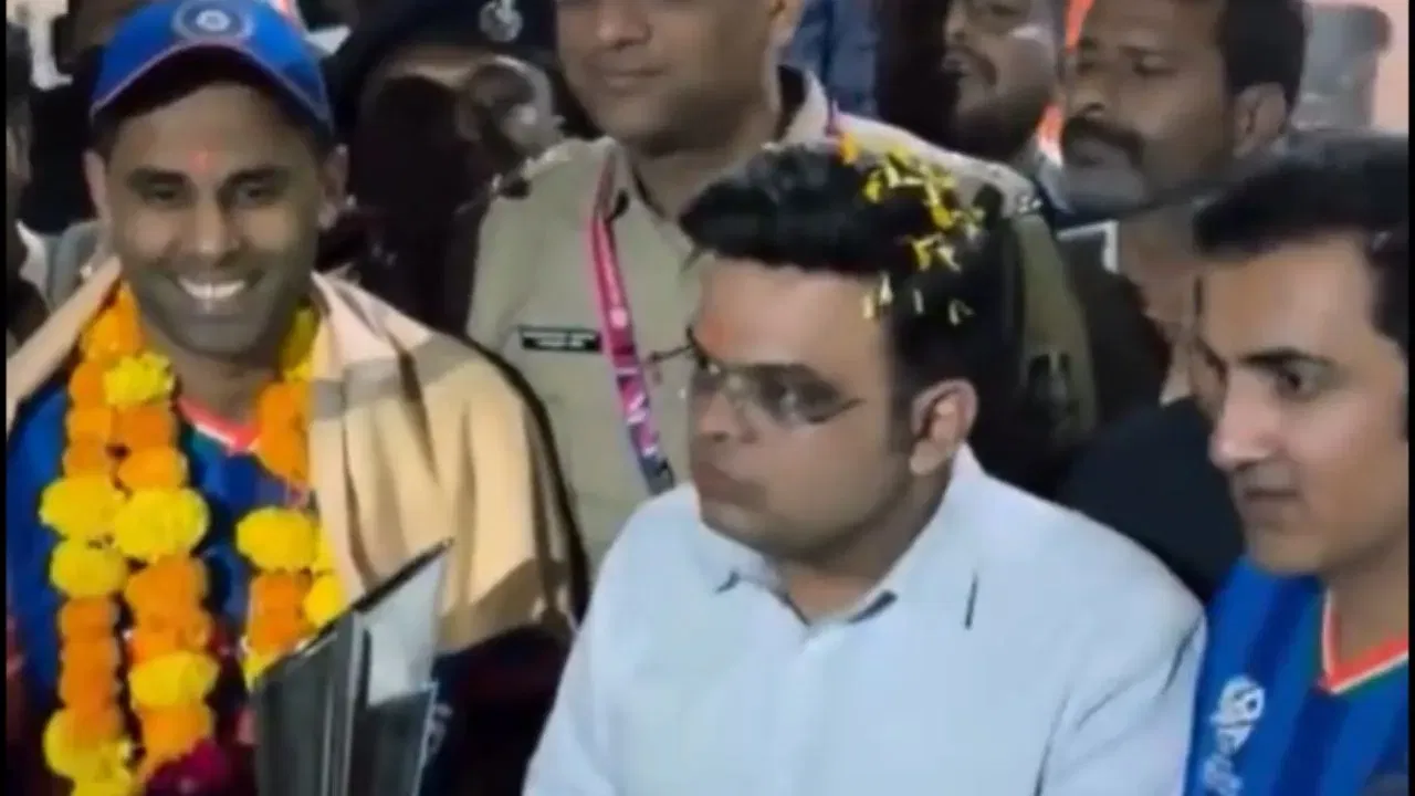 Ex-CSK spinner BLASTS at Kirti Azad over temple visit comments after Indias T20WC win