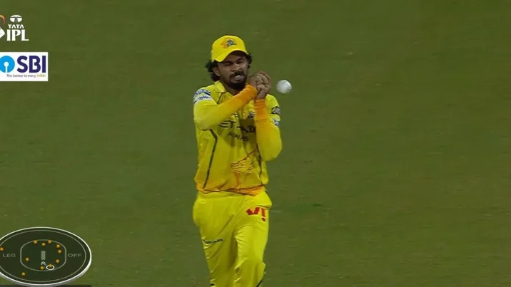 Ruturaj Gaikwad drops a sitter as Sunil Narine survives in IPL 2026 Clash
