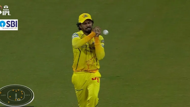 Ruturaj Gaikwad drops a sitter as Sunil Narine survives in IPL 2026 Clash