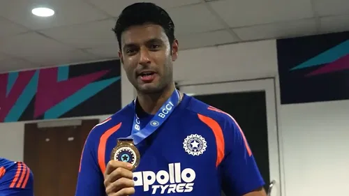 Shivam Dube honoured like a king in Indian dressing room for Pakistan demolition