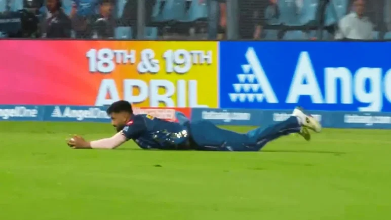 Naman Dhir takes a sensational diving catch to dismiss Shreyas Iyer in IPL 2026 clash