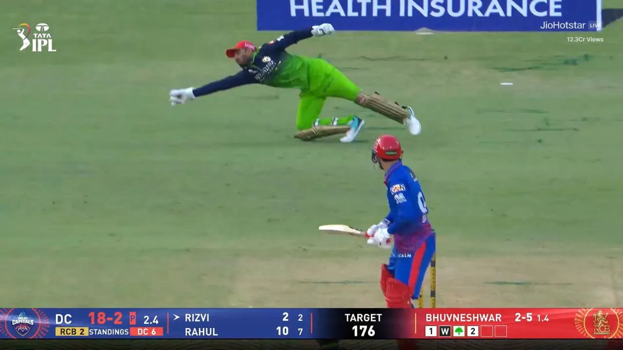 Jitesh Sharma takes a blinder to dismiss Sameer Rizvi in RCB vs DC clash