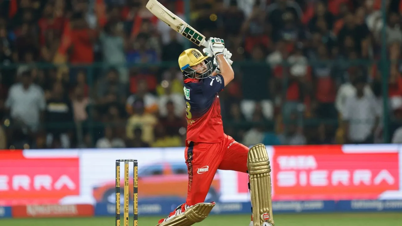 Tim David shows ruthless hitting, smashes 30 runs of Jamie Overton’s final over in RCB vs CSK clash Tim David shows ruthless hitting, smashes 30 runs of Jamie Overton’s final over in RCB vs CSK clash