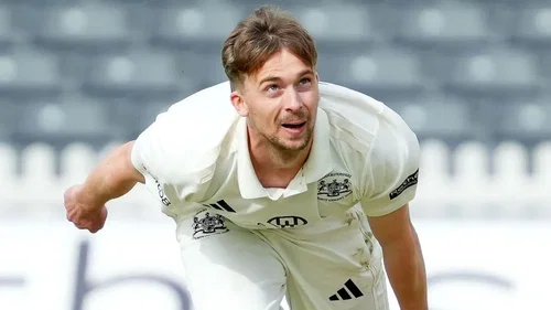 Gloucestershire pacer Craig Miles announces retirement, cites mental health struggles