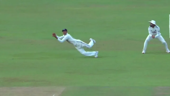 WATCH: Yashasvi Jaiswal takes a brilliant diving catch at slip during 2nd Test vs Sri Lanka
