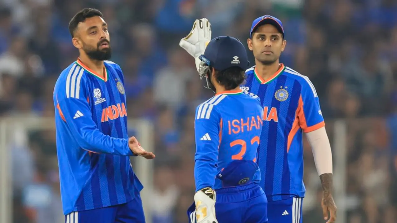 Varun Chakravarthy panics after getting smashed: Ex-RCB star brutally attacks India spinner Varun Chakravarthy panics after getting smashed: Ex-RCB star brutally attacks India spinner