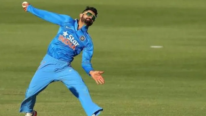 Virat Kohli Bowling