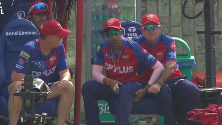 Watch Shashank Singh Fakes Hamstring Injury To Avoid Ricky Ponting S Wrath After Fielding Blunder Vs DC