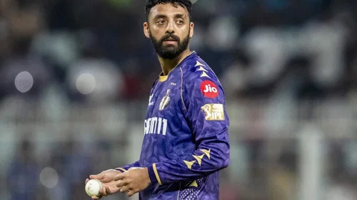 Varun Chakravarthy shows glimpses of promising form, bags 200 wickets in T20s in vital clash against RR