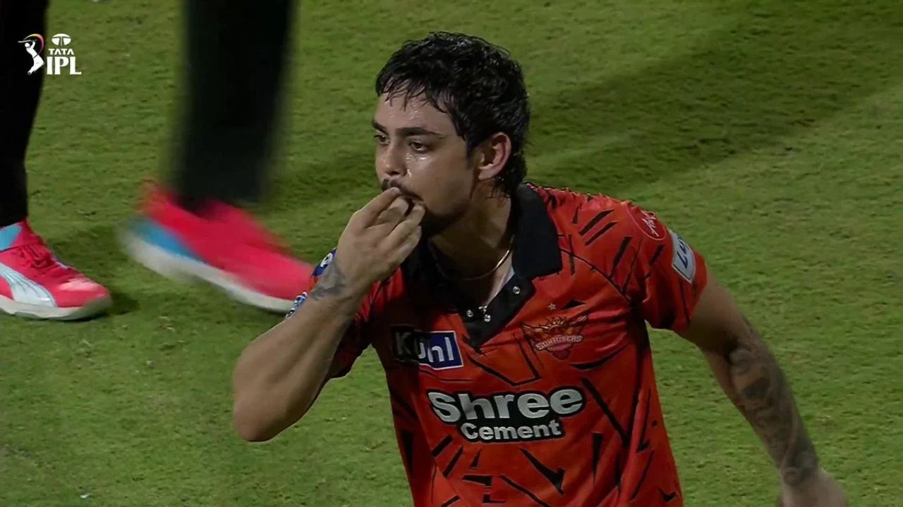Ishan Kishan mocks MS Dhoni loyalists with ‘Whistle Podu’ celebration after denting CSK’s playoffs hopes