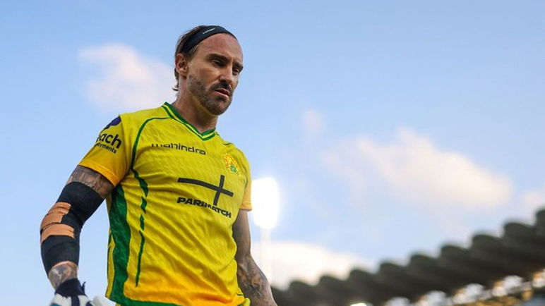 Faf du Plessis ruled out from SA20 after massive injury