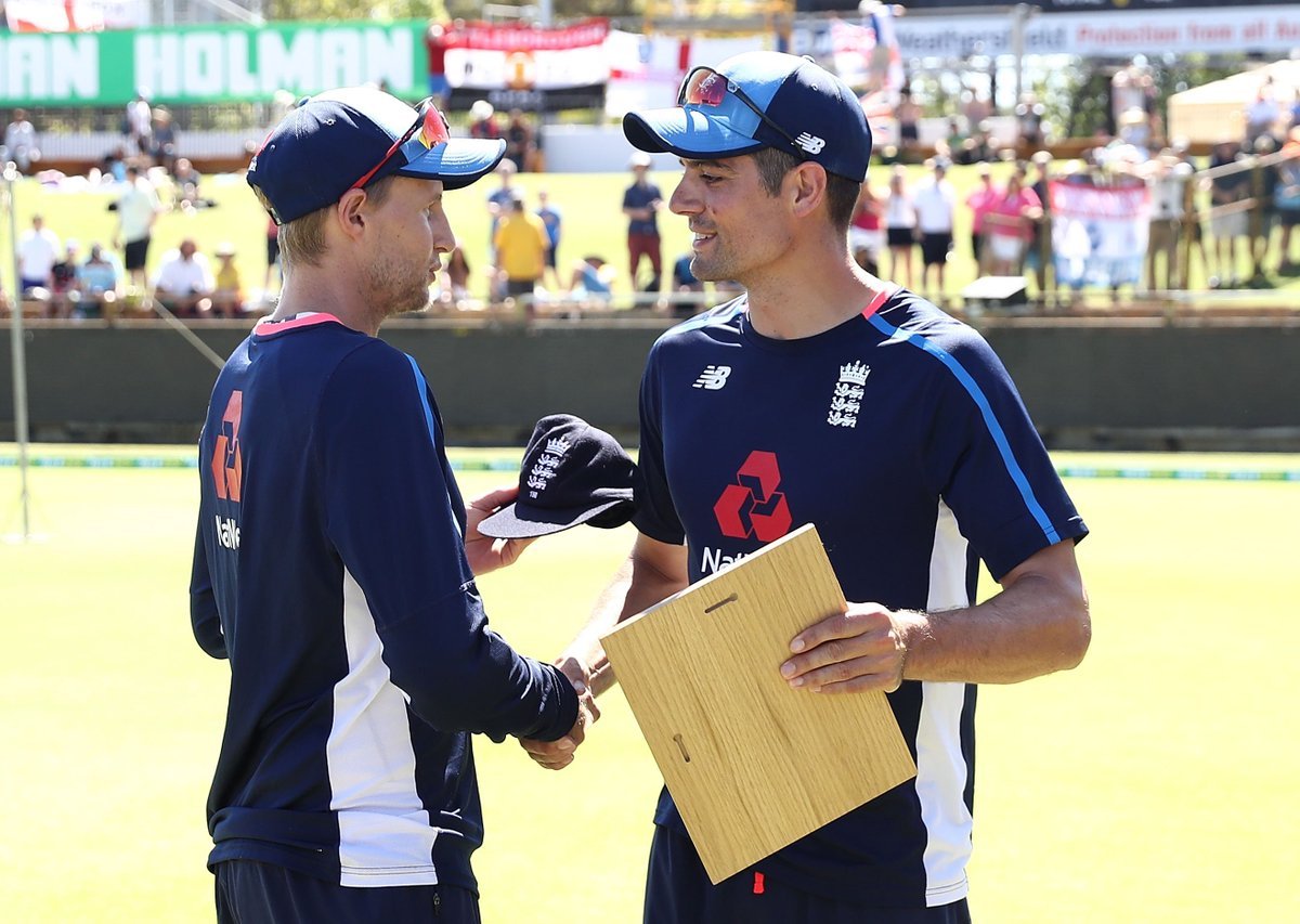 Joe Root and Alastair Cook. (Credits: Twitter)