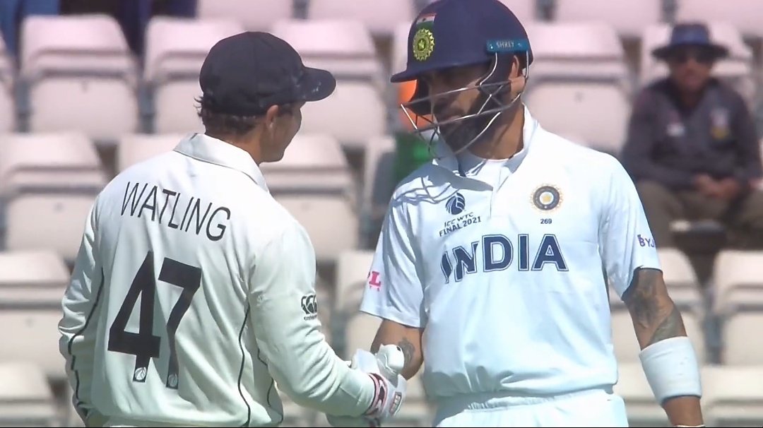 BJ Watling, Virat Kohli