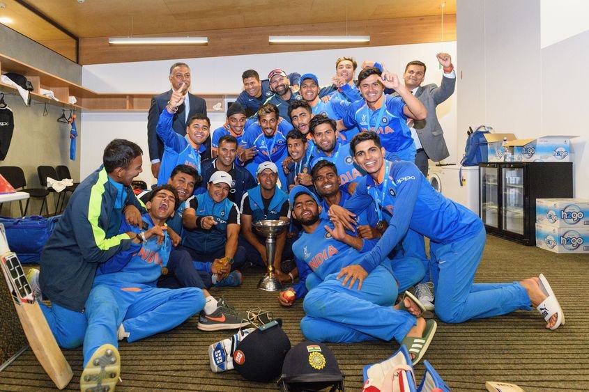 Coach Rahul Dravid with India U-19 Team that Won 2018 World Cup