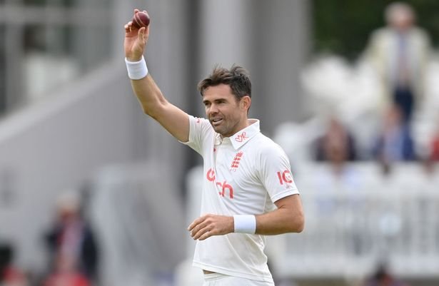 James Anderson, Fast Bowlers
