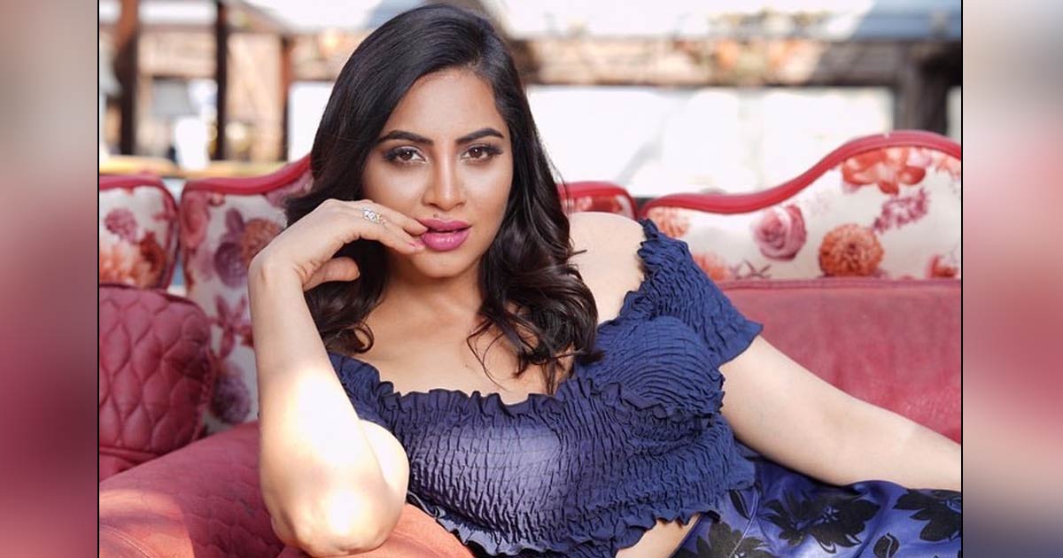 Arshi Khan of Big Boss Fame. Photo- Twitter