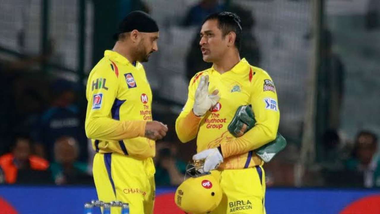 Harbhajan Singh and MS Dhoni