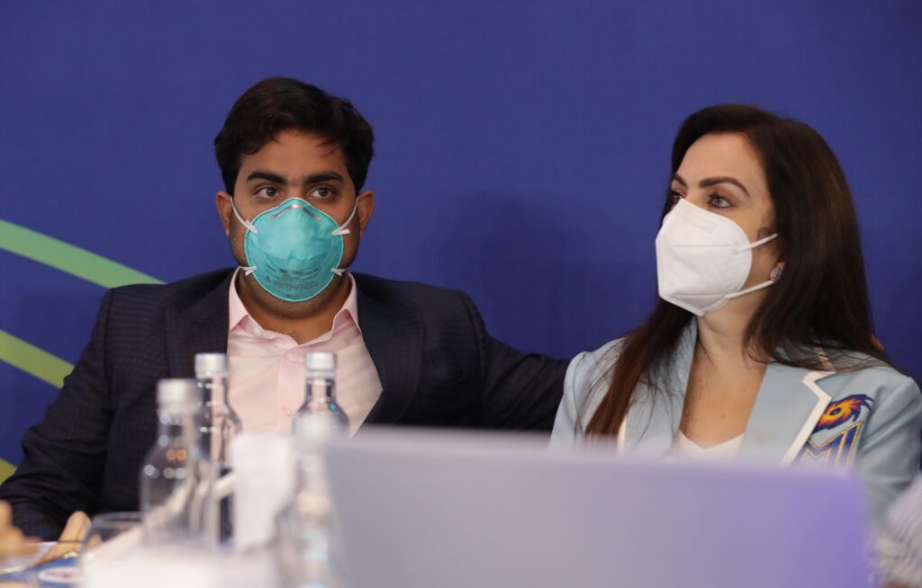 MI owners Akash and Nita Ambani. Photo- IPL