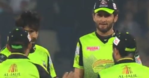 Slapgate Rocks PSL 2022 Watch- Haris Rauf Slaps Kamran Ghulam For Dropping A Catch vs Peshawar Zalmi