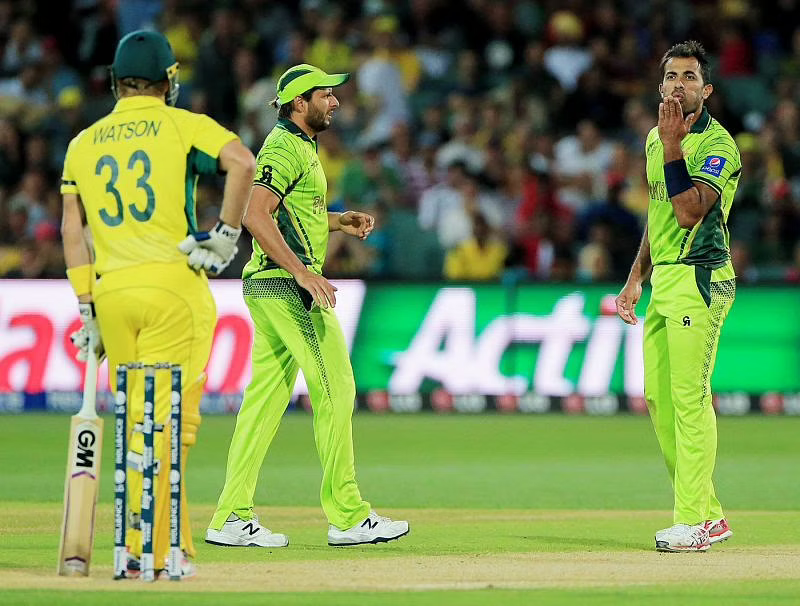 Wahab Riaz and Shane Watson 2015 World Cup. PHoto- Getty