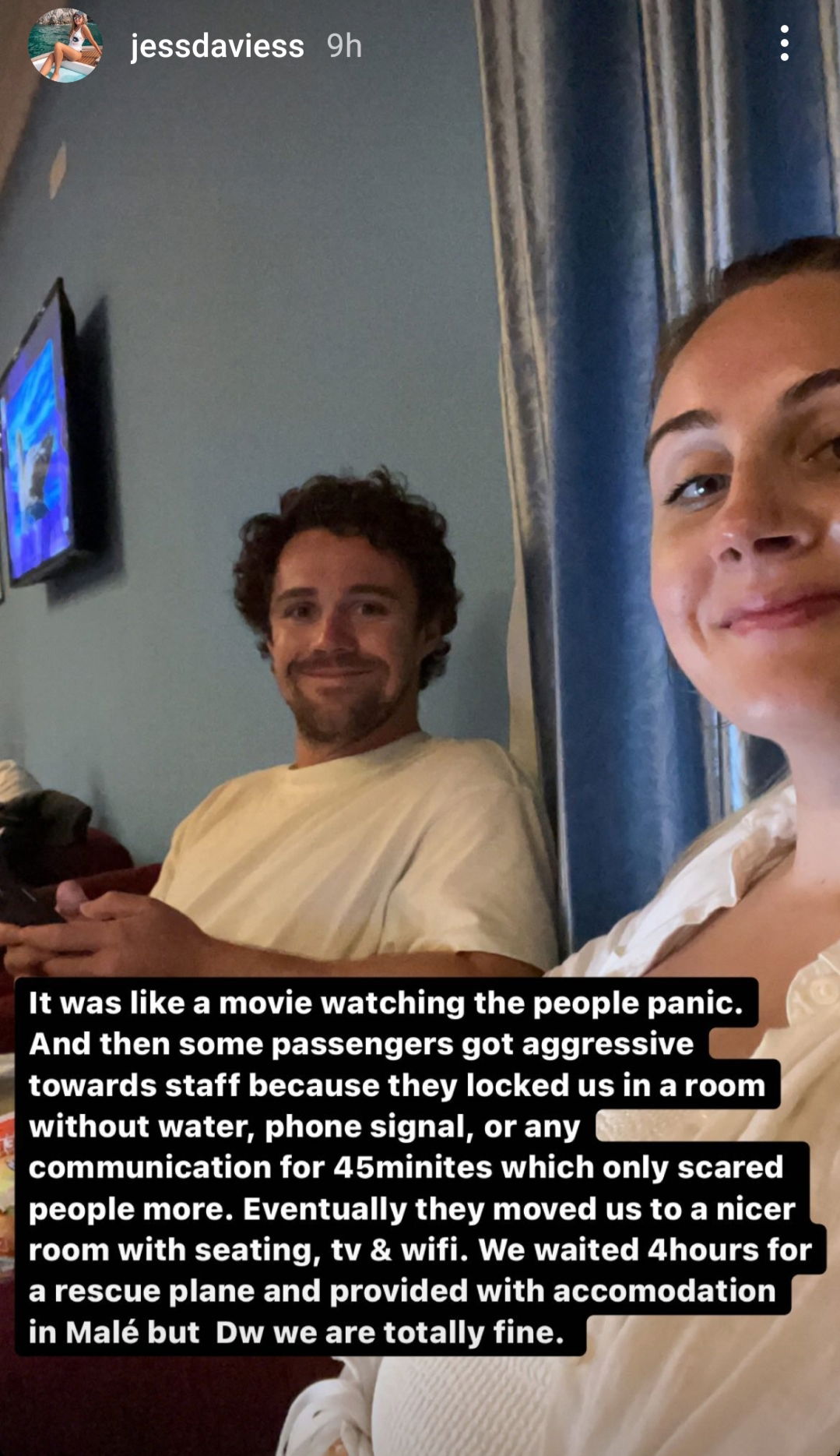 Travis Head, Jessica Davies