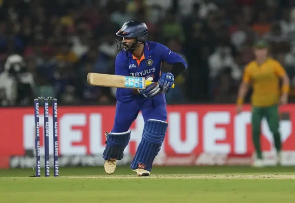 Dinesh Karthik
