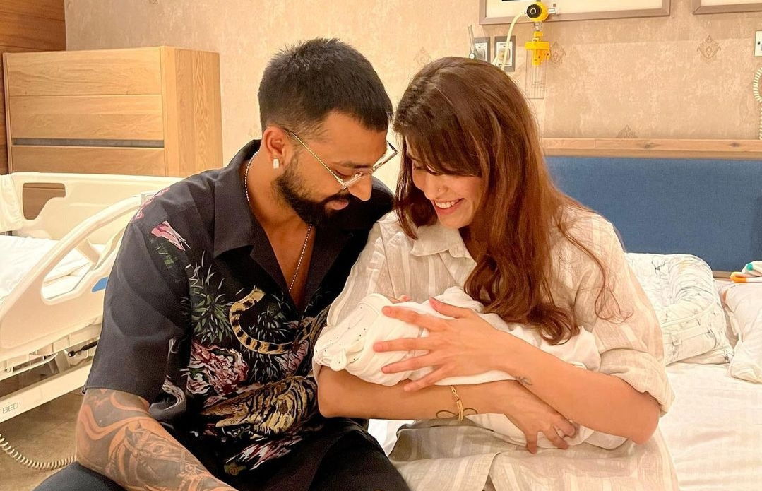 Krunal Pandya, Pankhuri Sharma