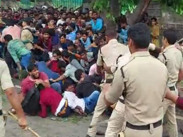 Police used mild force to control the crowd but a stampede-like situation occurred when crowd tried to disperse.