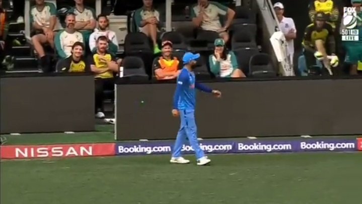 Virat Kohli Catch vs Australia