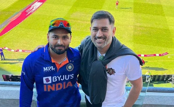 MS Dhoni and Rishabh Pant