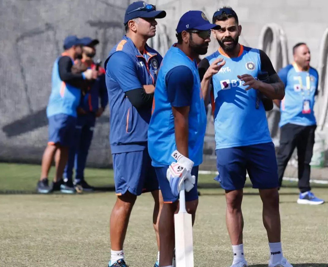 Rahul Dravid Reveals The Reason Behind Resting Virat Kohli And Rohit Sharma From First Two Australia ODIs.
