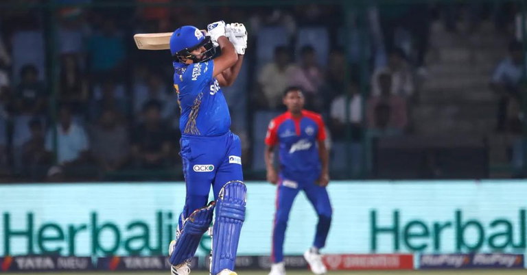 Dc Rohit DC vs MI: Rohit Sharma Breaks Virat Kohli's Record To Achieve ...