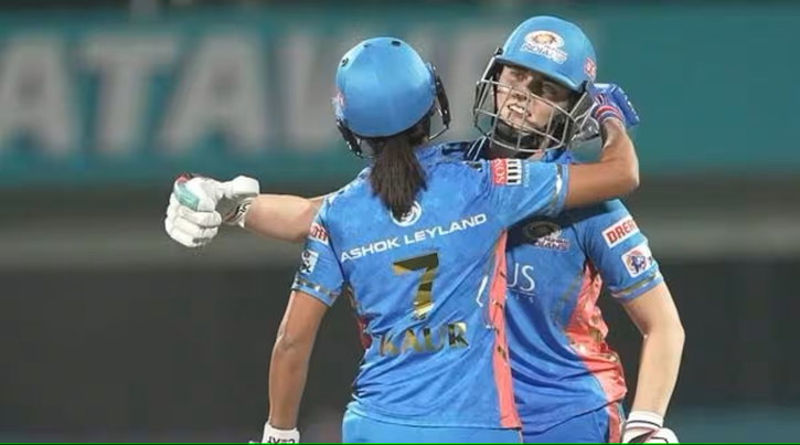 Nat Sciver-Brunt And Harmanpreet Kaur