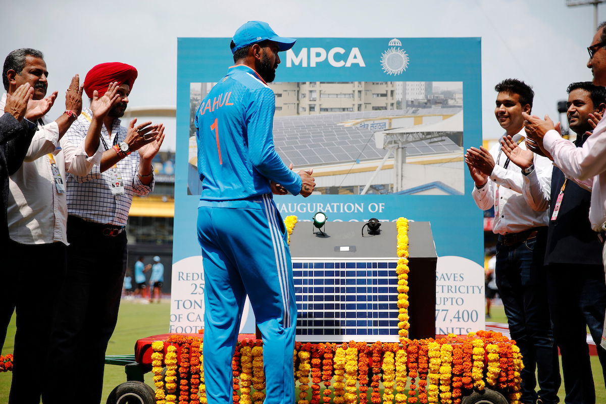 KL Rahul Felicitates MPCA