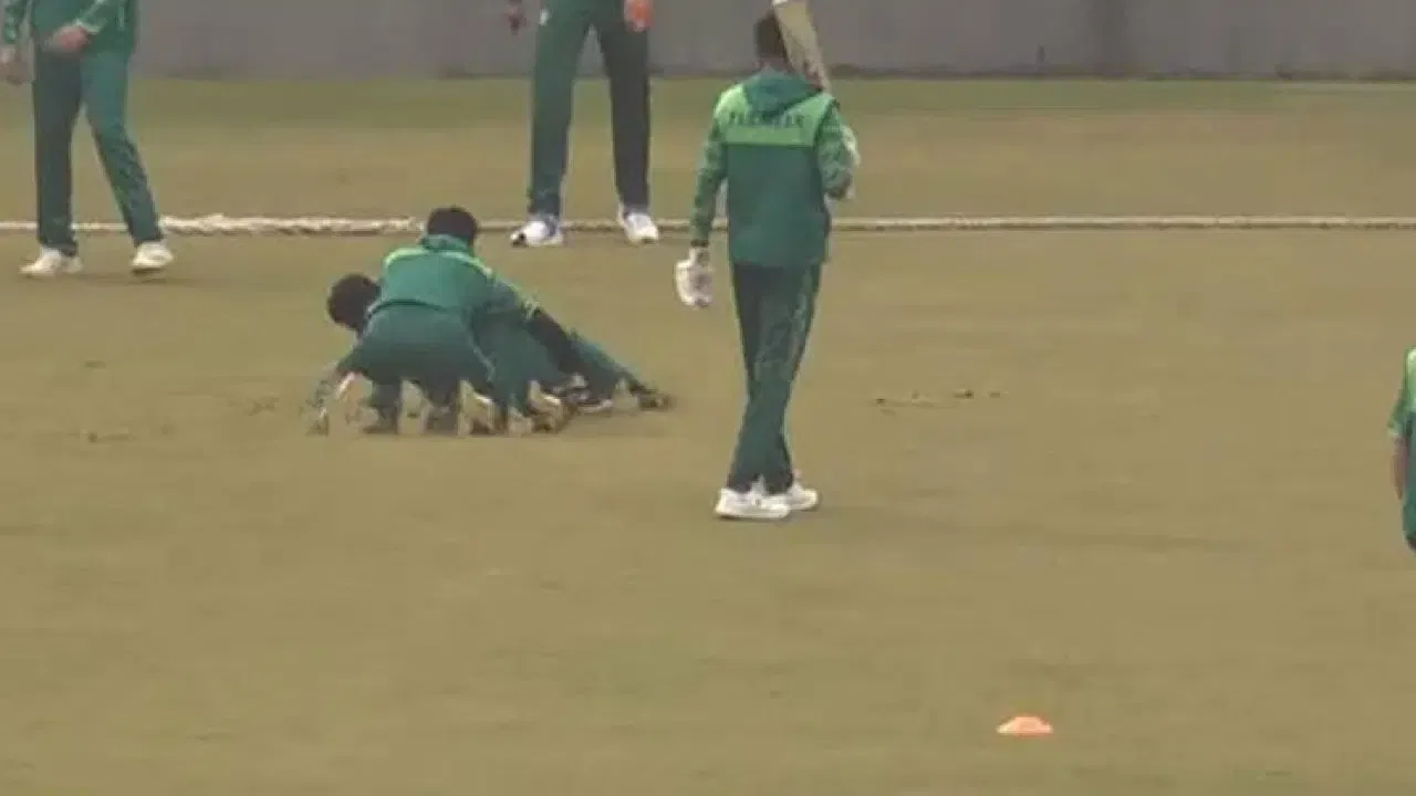 Watch: Pakistan Pacer Hasan Ali Involved In A Wrestling Match With Team Masseur Malang Ali During Trainining Session