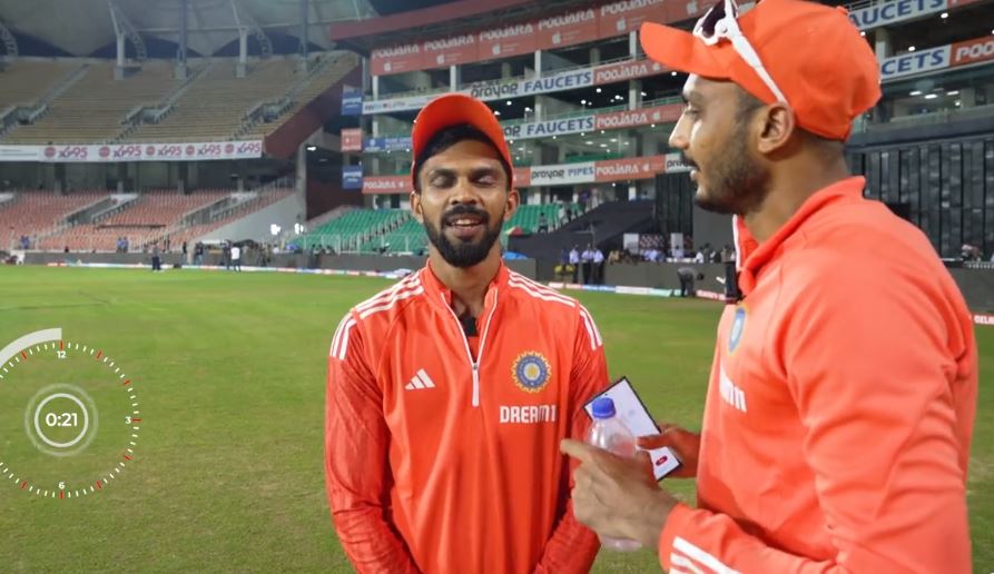 Ruturaj Gaikwad and Axar Patel