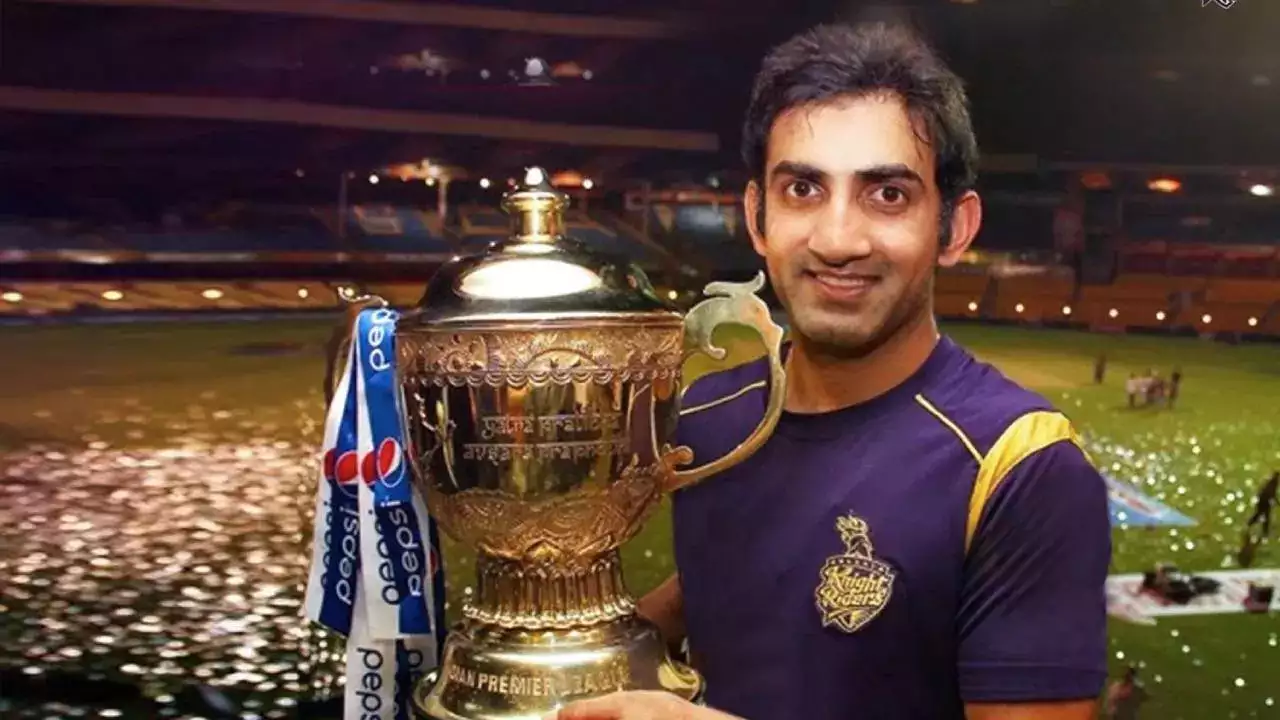 Gautam Gambhir Holding the IPL Trophy