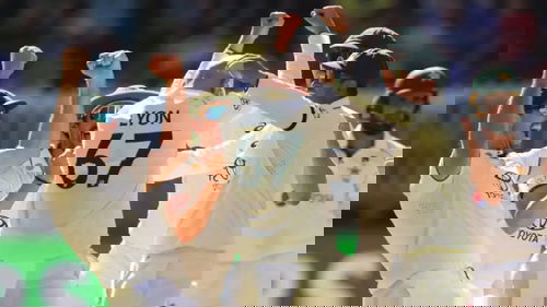 Australia, Pat Cummins, Nathan Lyon