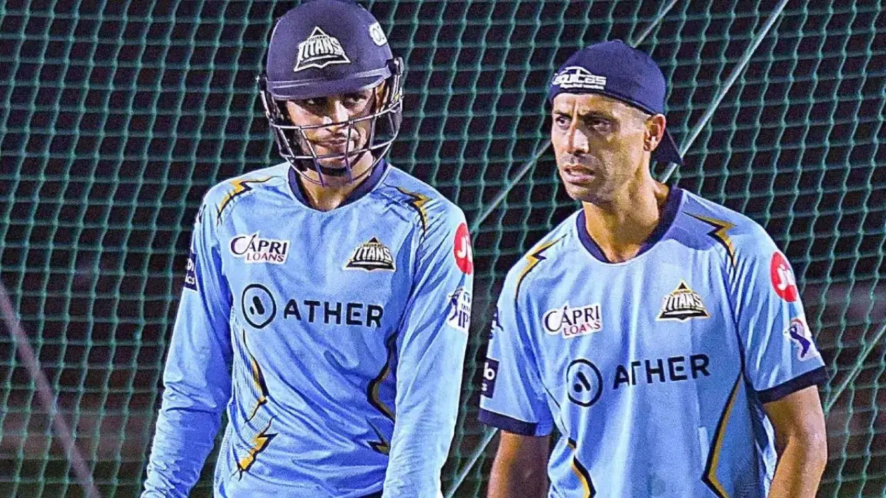 Shubman Gill and Ashish Nehra, IPL 2024