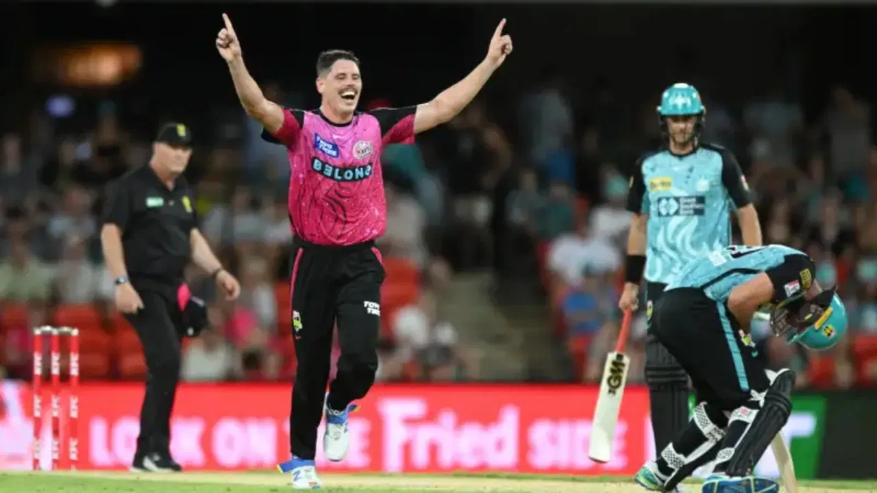 Ben Dwarshuis took a fifer against Brisbane Heat in the BBL Qualifier