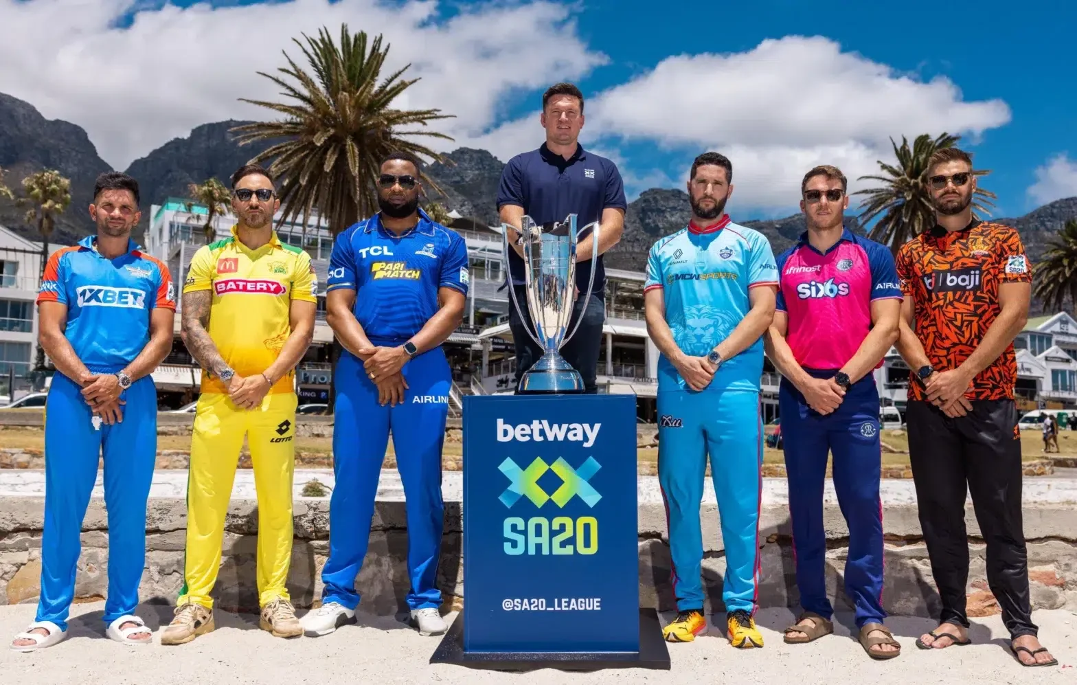 SA T20 2024, SA20 2024 captains posing with trophy